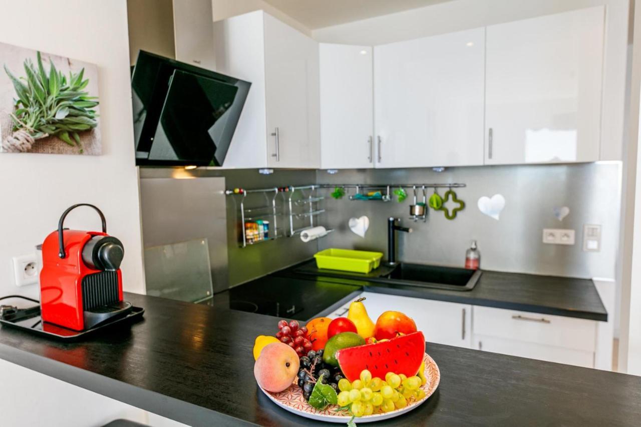 TAMARIS AP4206 By Riviera Holiday Homes Niza Exterior foto